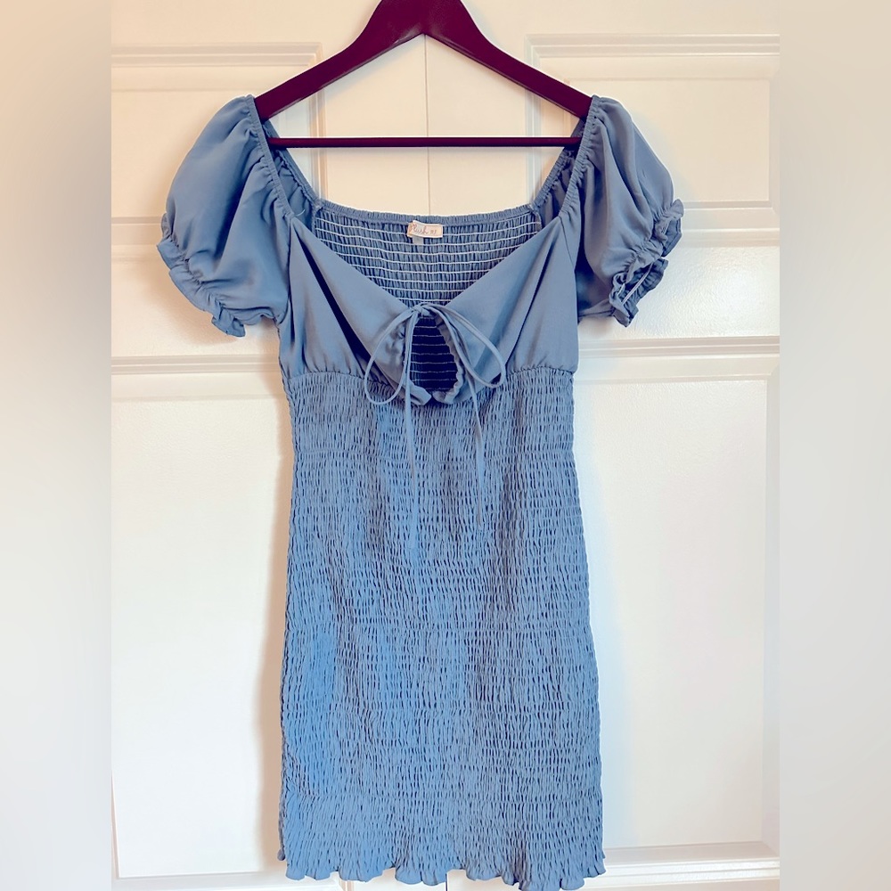 Adorable Blue spring/summer dress! Comfortable and stylish!